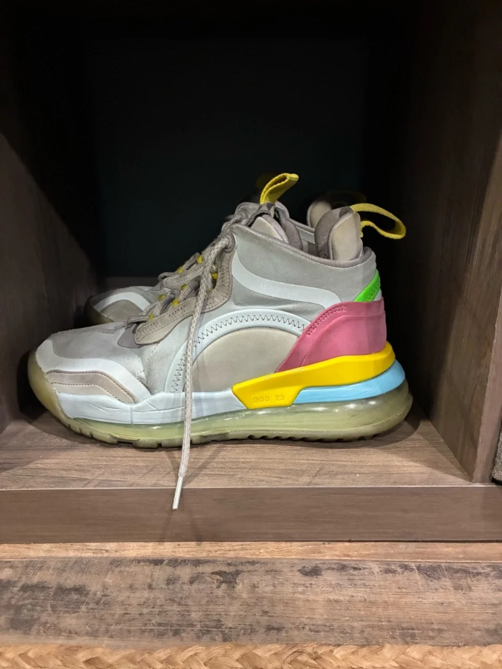 Lyrical lemonade x Air Jordan Jordan areospace 720'Chicago forever